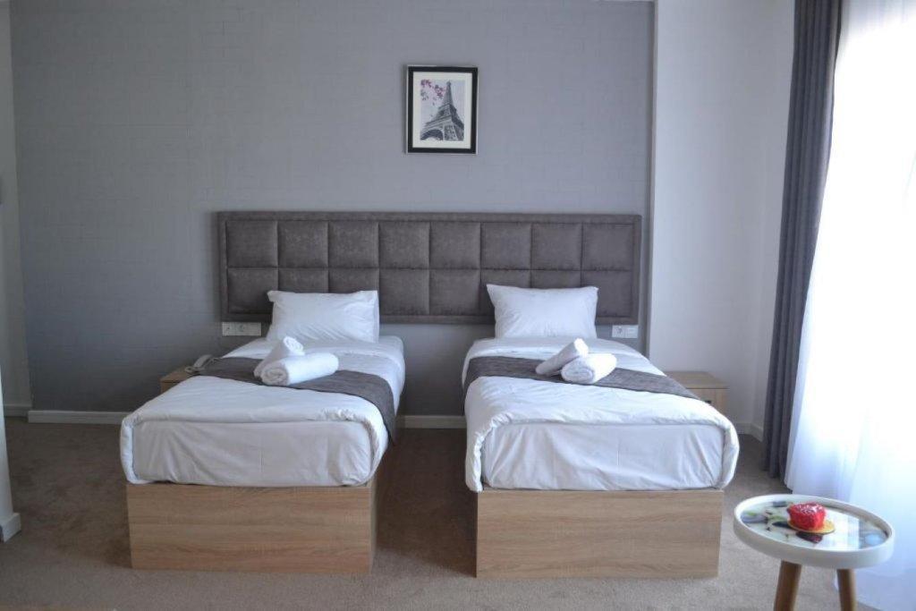 Madina-Zamzam Halal Hotels Group Bakoe Buitenkant foto