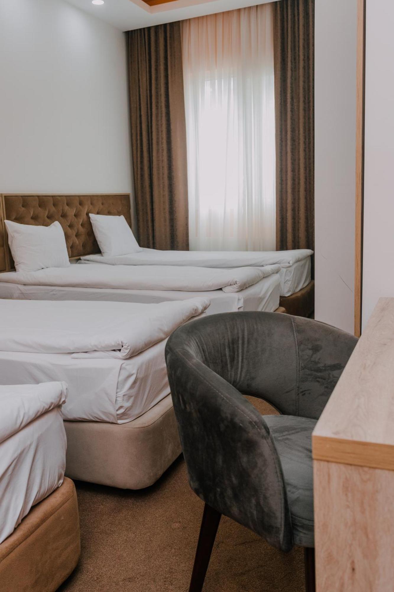 Madina-Zamzam Halal Hotels Group Bakoe Buitenkant foto