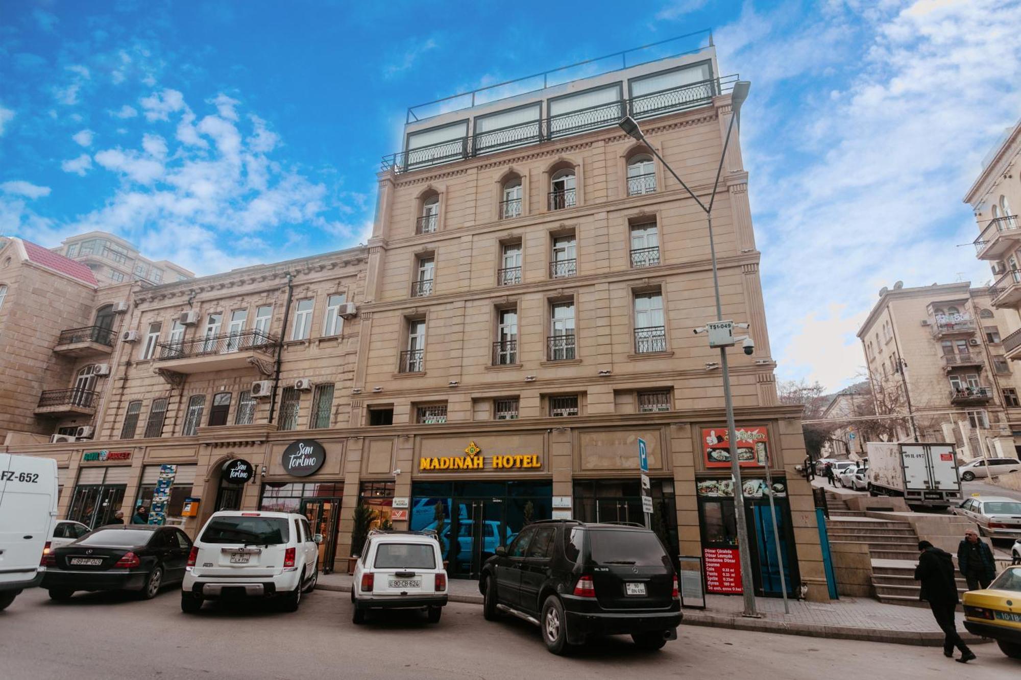 Madina-Zamzam Halal Hotels Group Bakoe Buitenkant foto