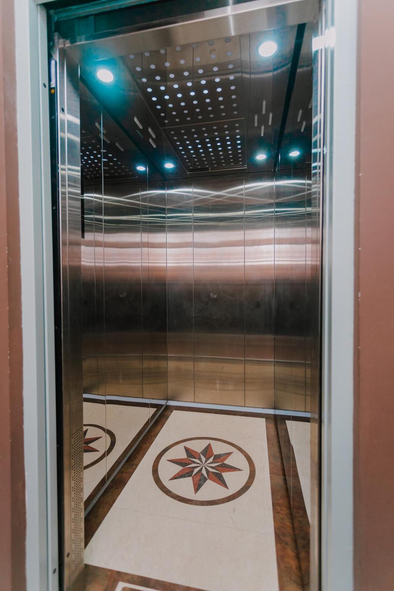 Madina-Zamzam Halal Hotels Group Bakoe Buitenkant foto