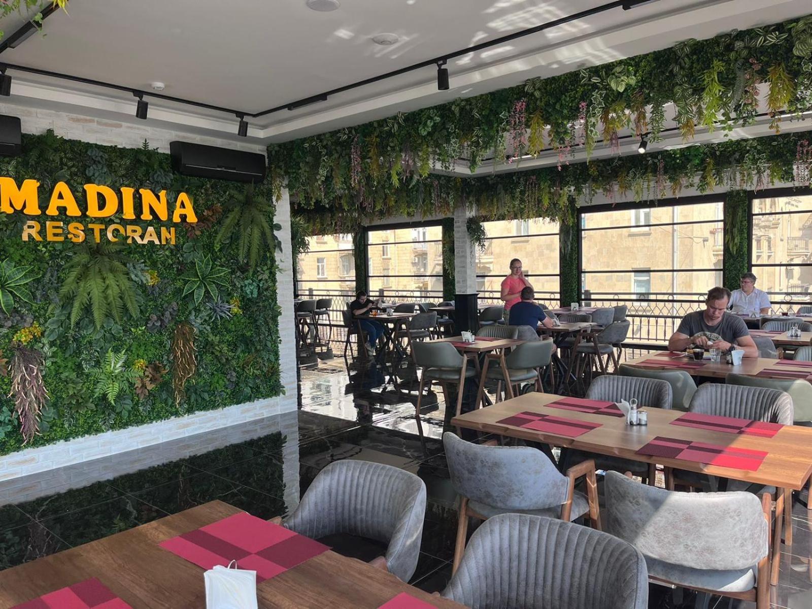 Madina-Zamzam Halal Hotels Group Bakoe Buitenkant foto