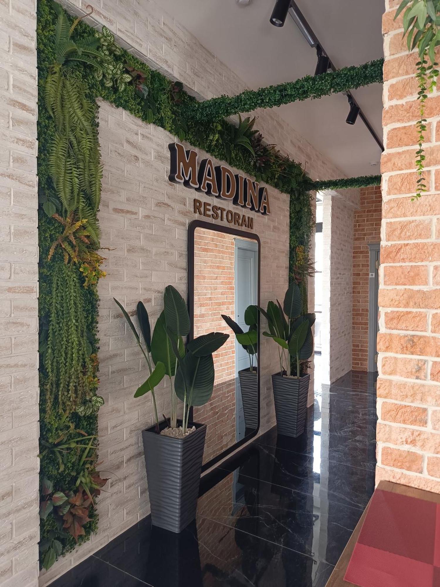 Madina-Zamzam Halal Hotels Group Bakoe Buitenkant foto