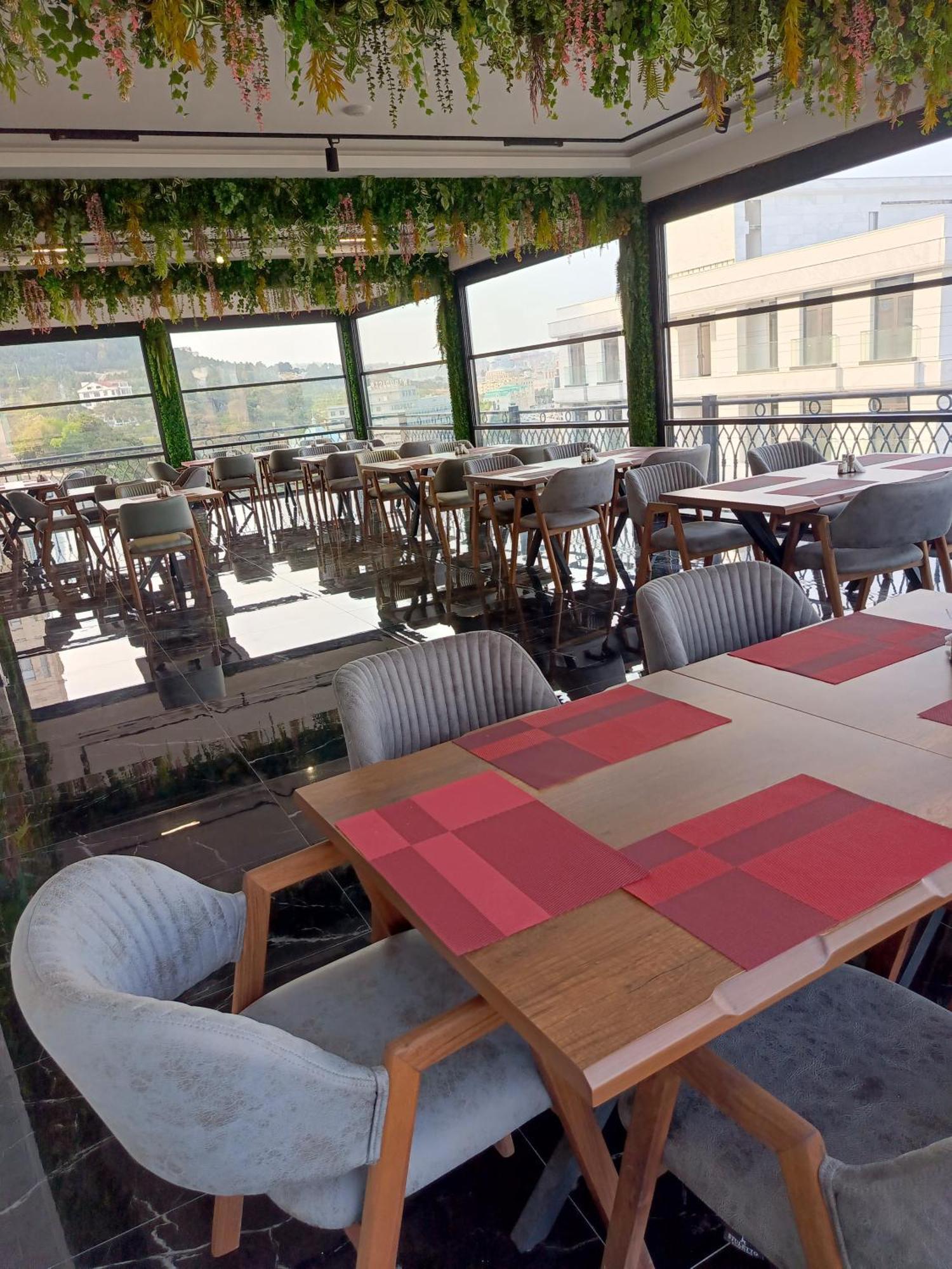 Madina-Zamzam Halal Hotels Group Bakoe Buitenkant foto